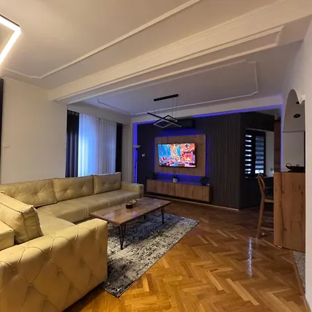 Urban Square Rent Apartment *